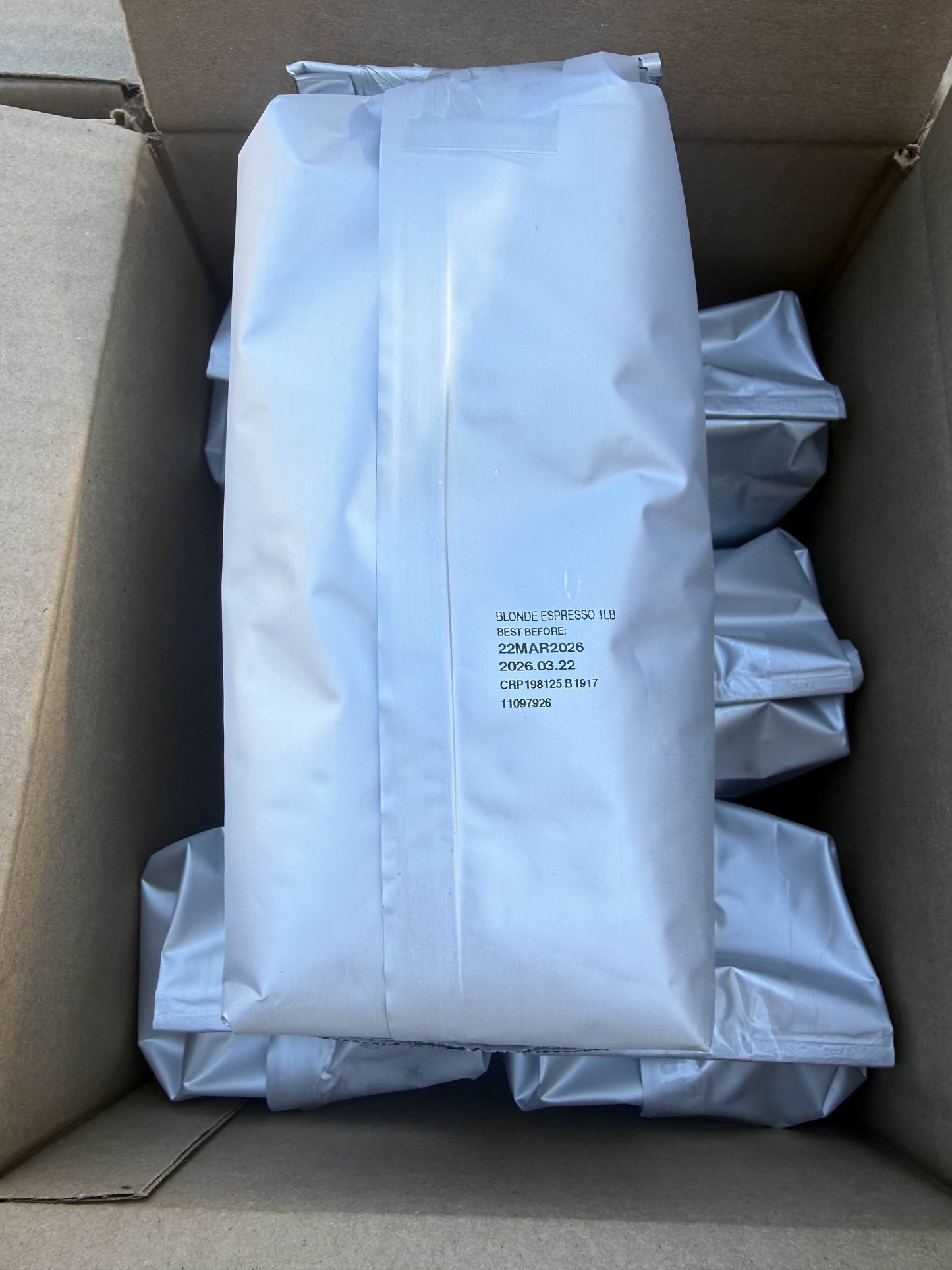 Starbucks Blonde Espresso Whole Bean Coffee 1lb 16oz 453g Bag Light Roast 6pack