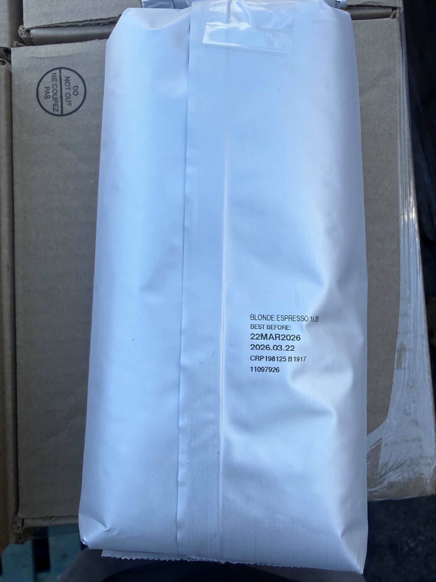 Starbucks Blonde Espresso Roast (1 lb) Light Roast Whole Bean Coffee